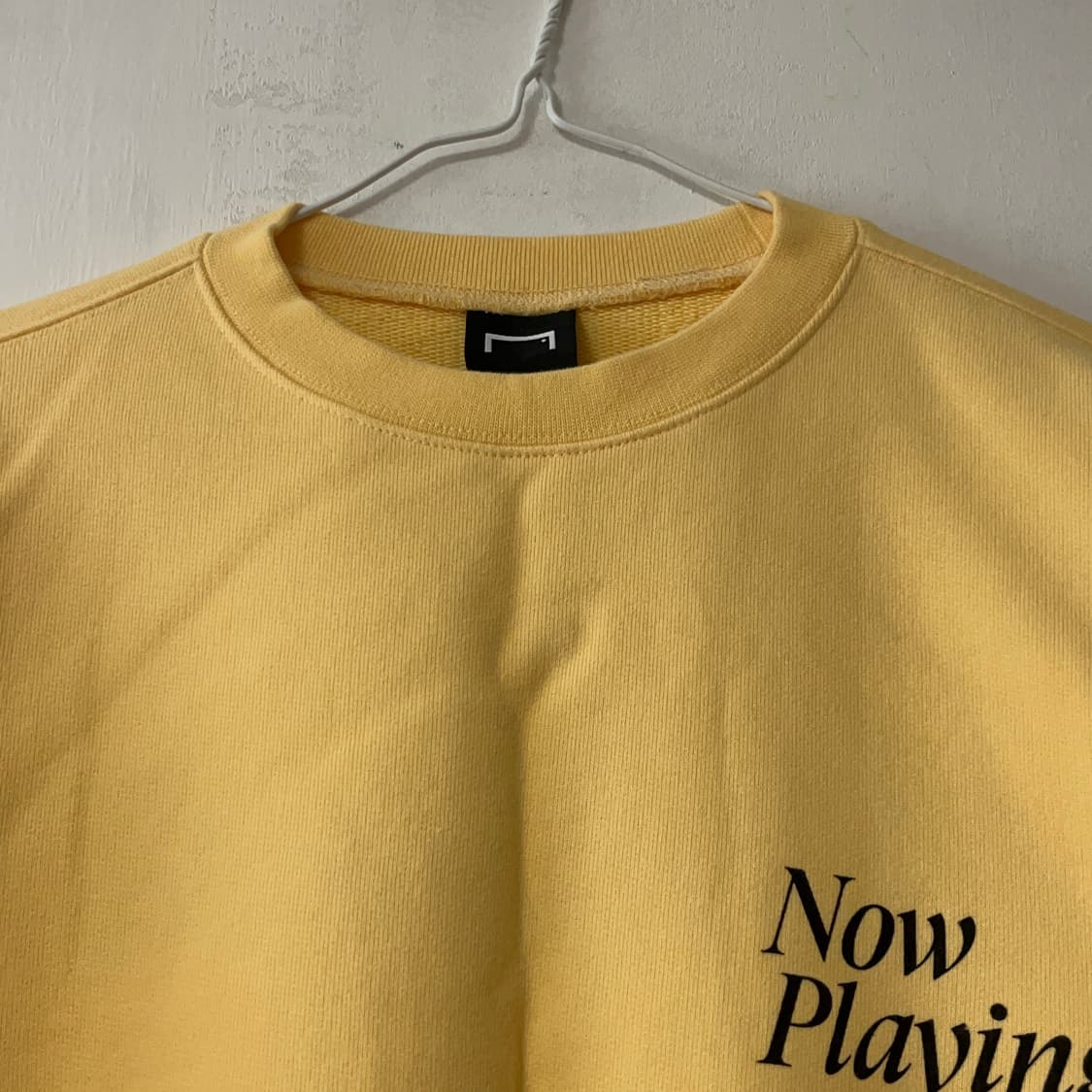 goal studio 맨투맨 스웻셔츠 - 모델 아이린제품 상품이미지2