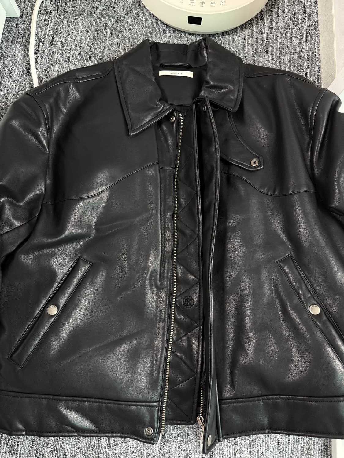 문선 비건 레더 구스다운 블루종 자켓 m사이즈 상품이미지2