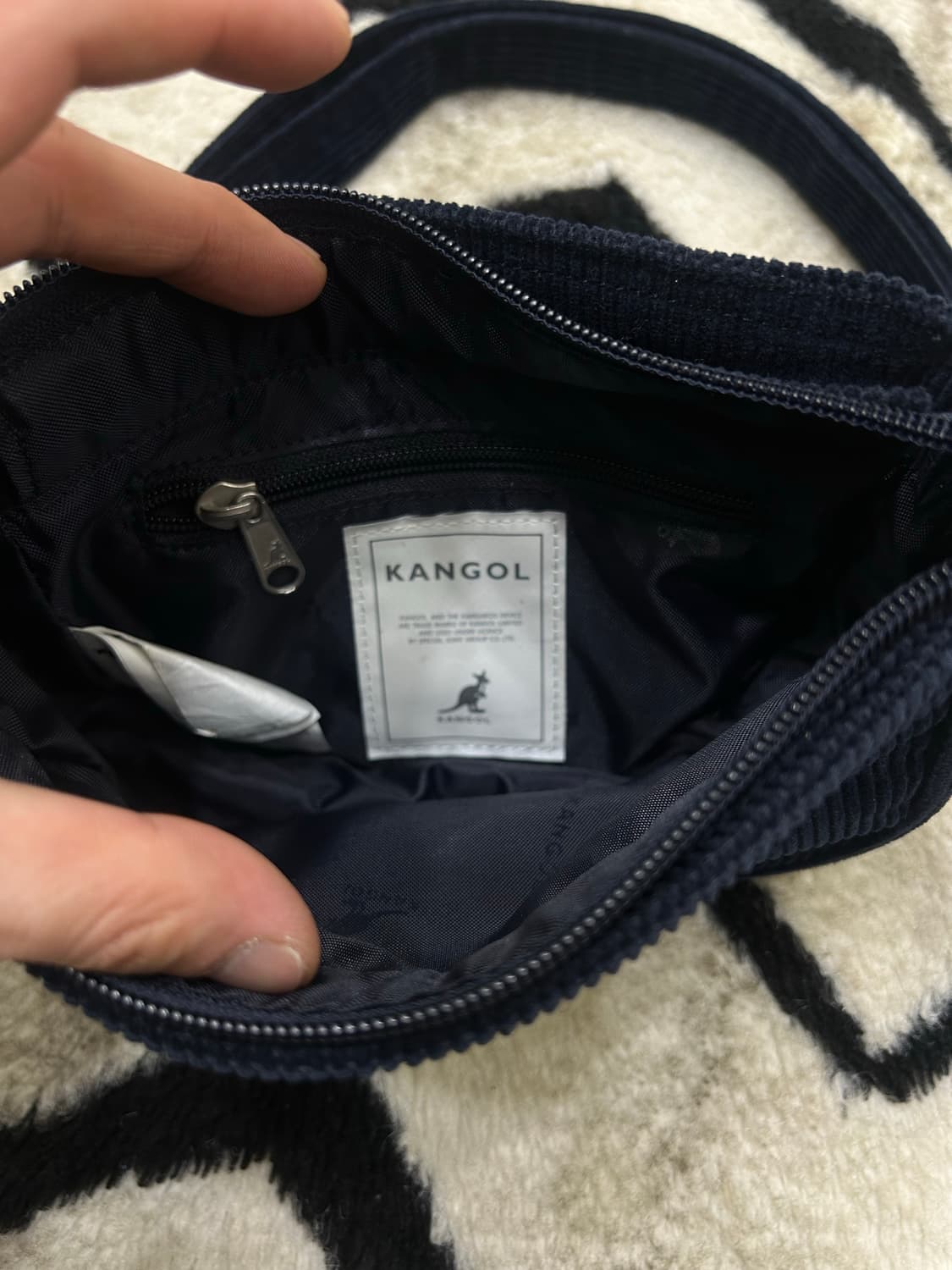 캉골 미니 코듀로이 크로스백/네이비 상품이미지4