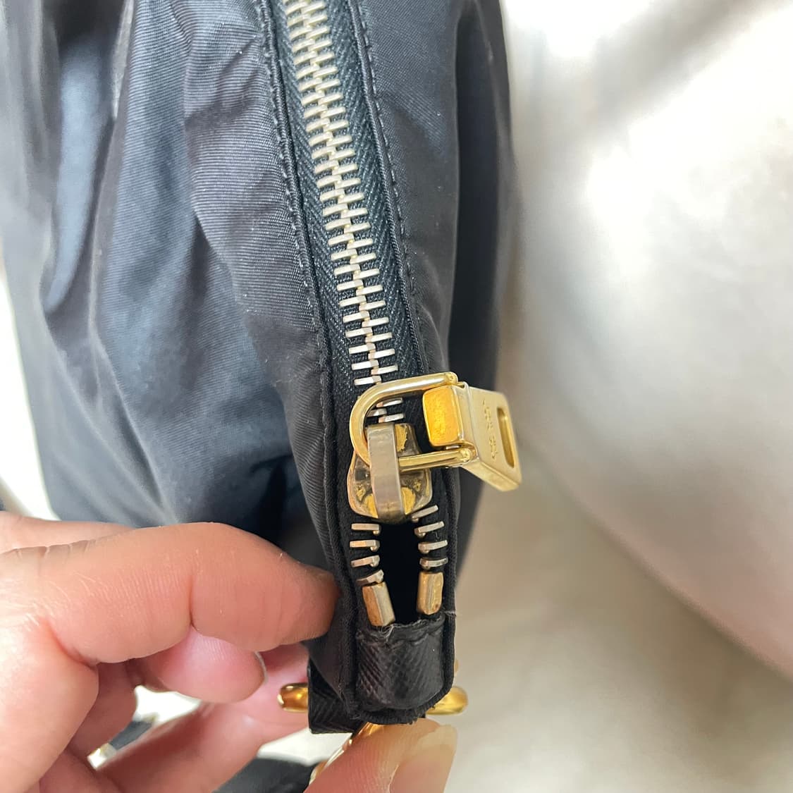 프라다(Prada) 삼각 로고 포코노 투웨이 나일론백 상품이미지4