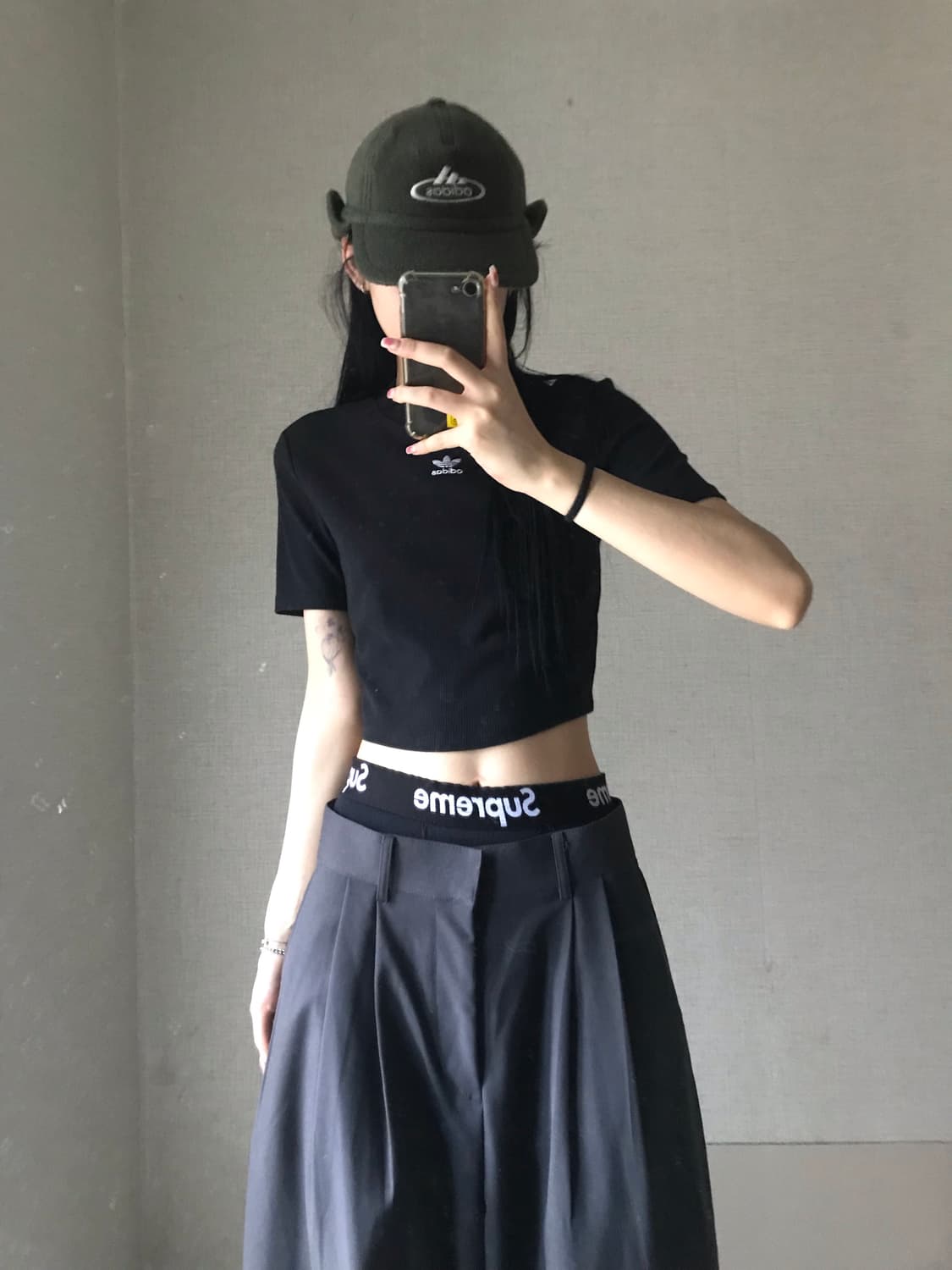 아디다스 블랙 크롭 티셔츠 상품이미지3