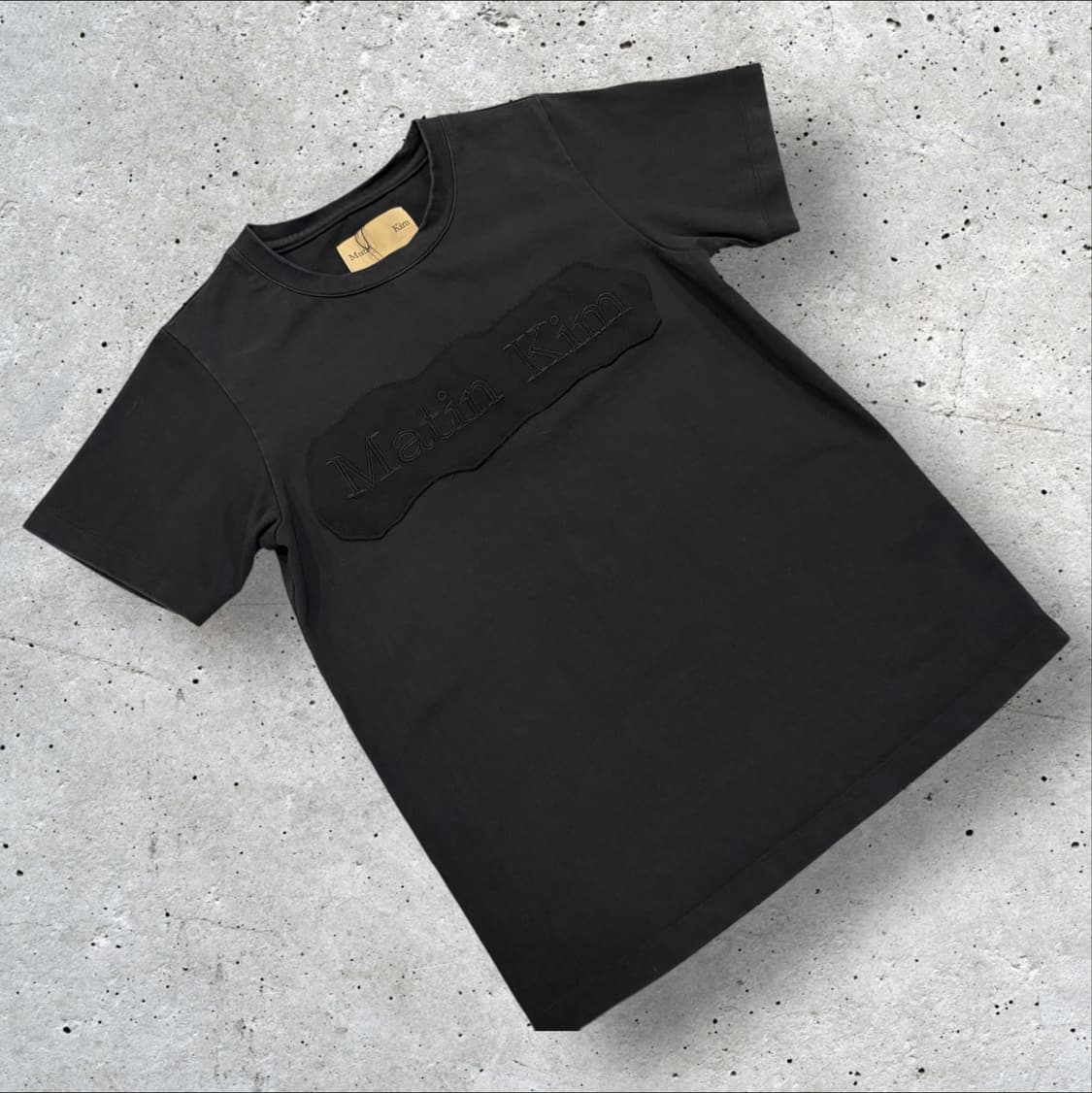 마뗑킴 블랙 로고 반팔 티셔츠 C407 상품이미지1