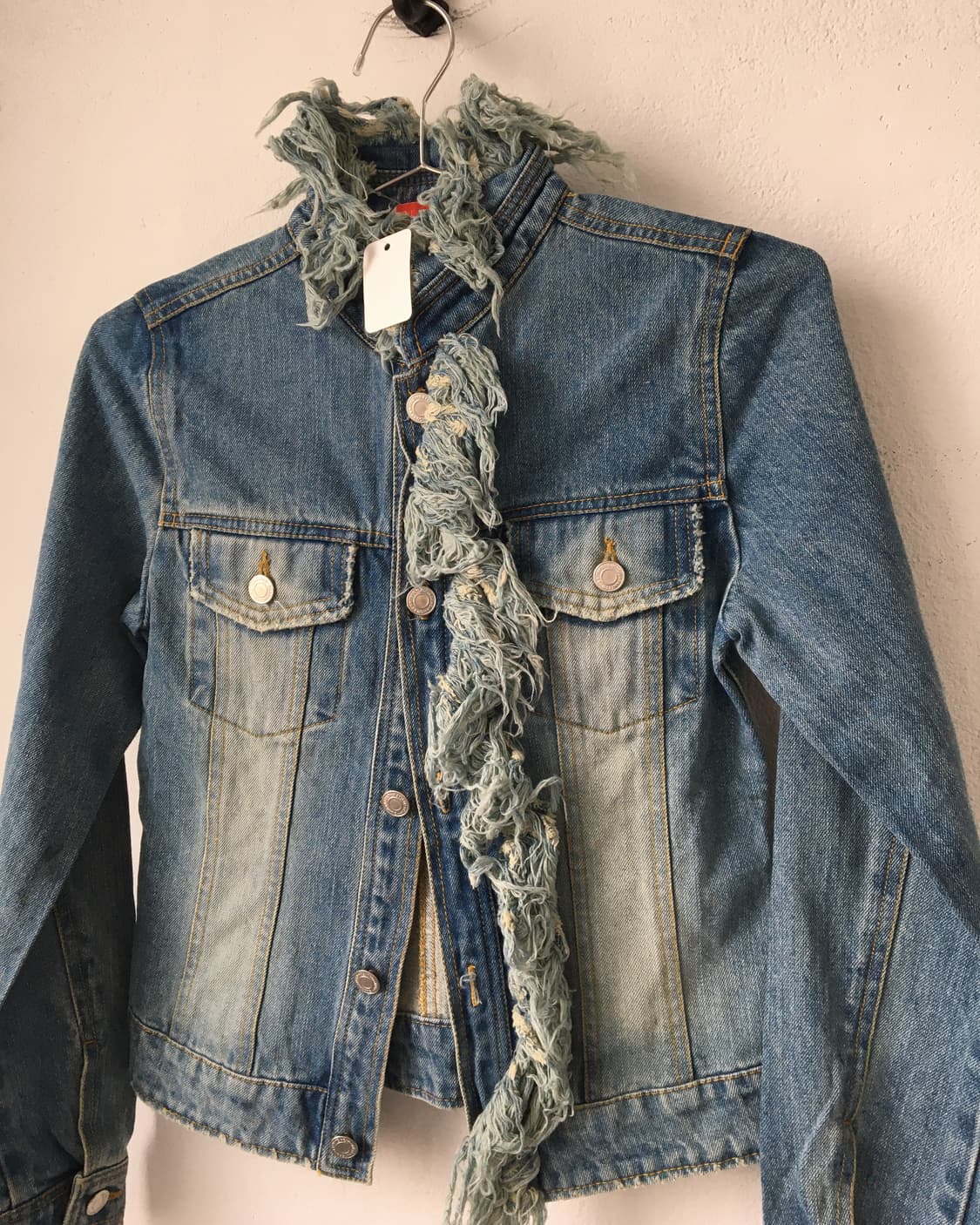 Fringe point denim jacket 상품이미지4