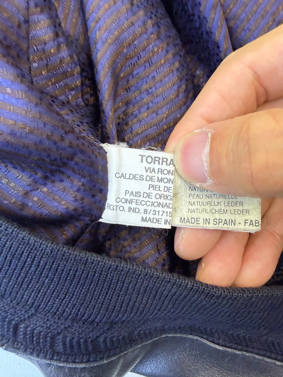 Torras 메이드인스페인 레더 가디건 상품이미지7