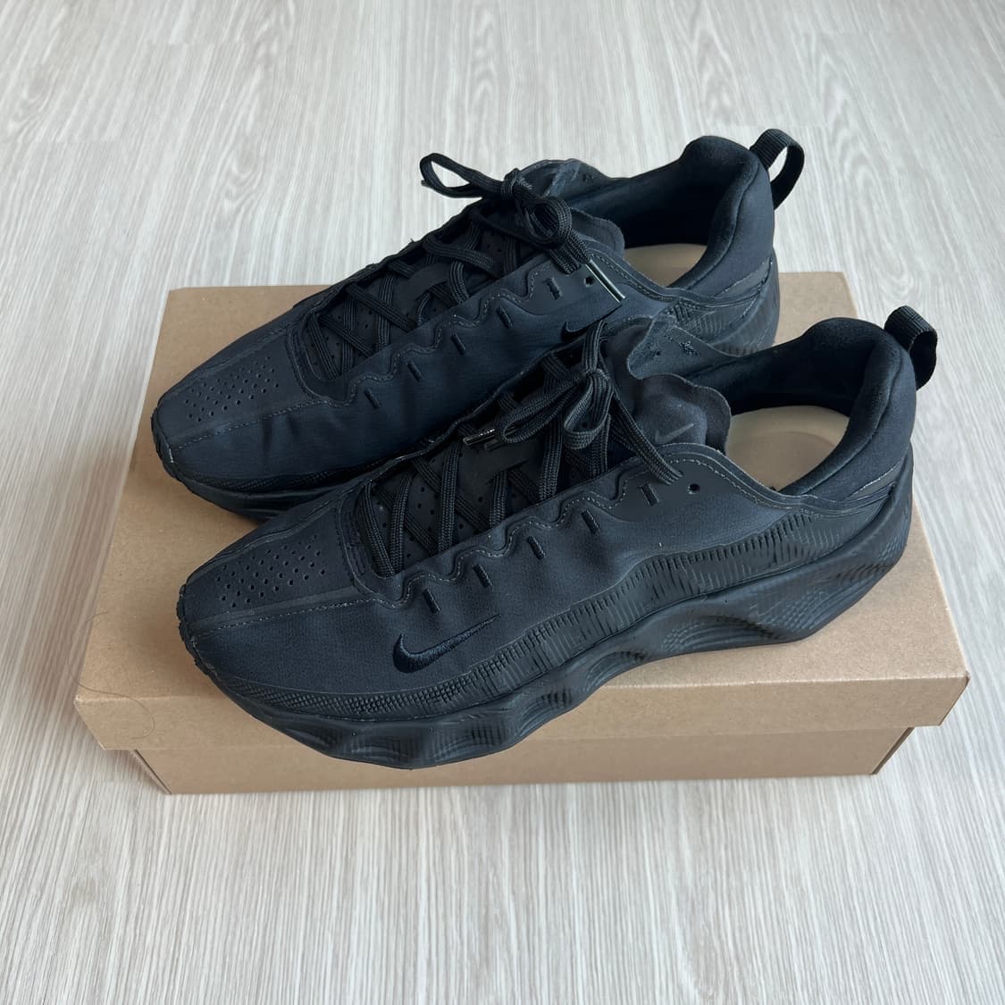 275 나이키 아바 로버 블랙 상품이미지1