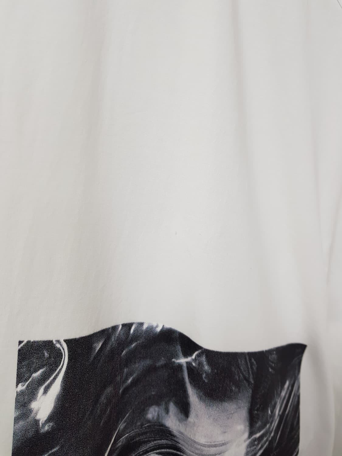 [46/100/정품] 준지 프린팅 셔츠 긴팔티 화이트 상품이미지7