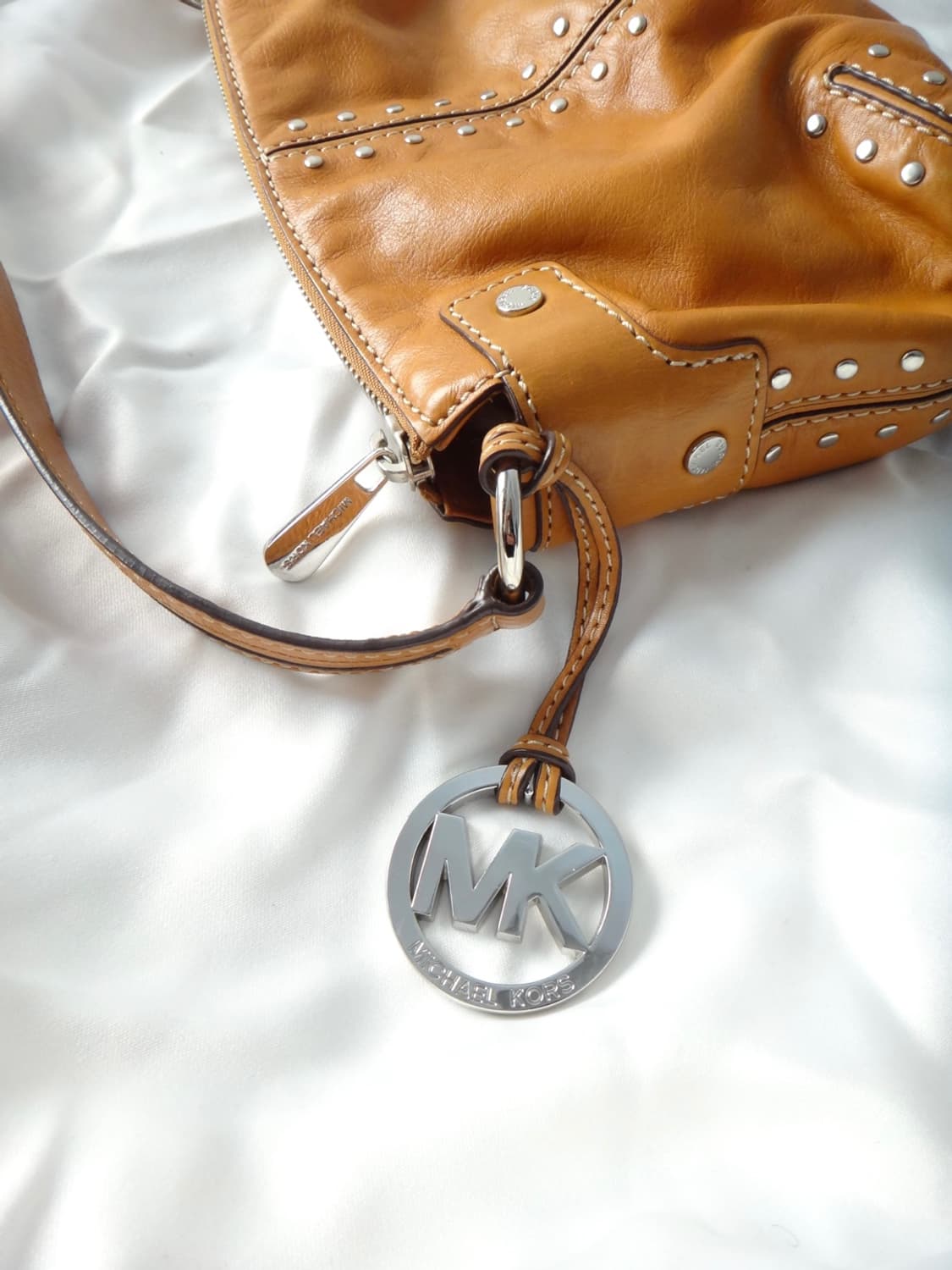 MICHAEL KORS stud mini bag 상품이미지6