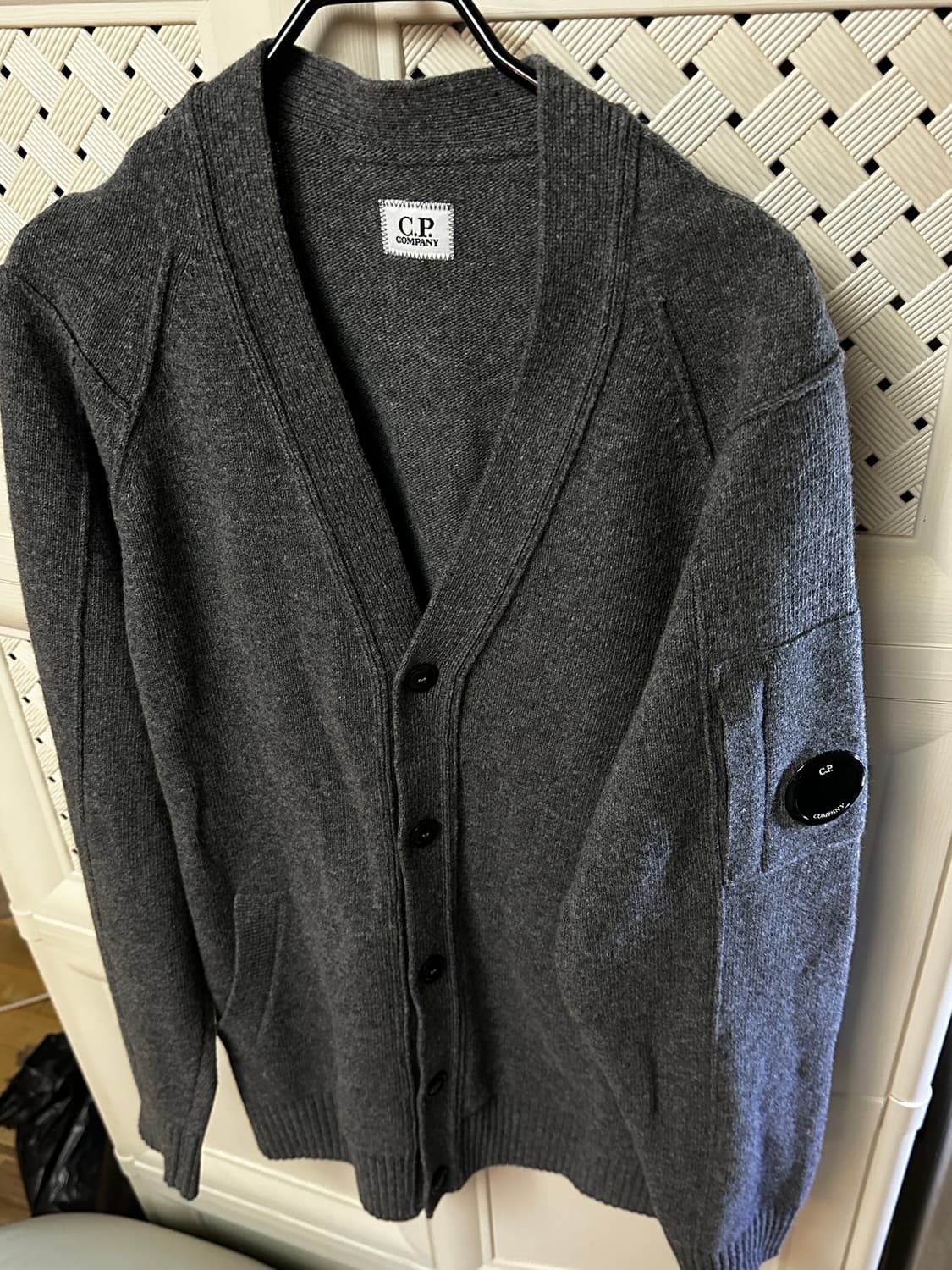 C.P. 컴퍼니 램스울 가디건 타막 그레이 - 23FW 상품이미지3
