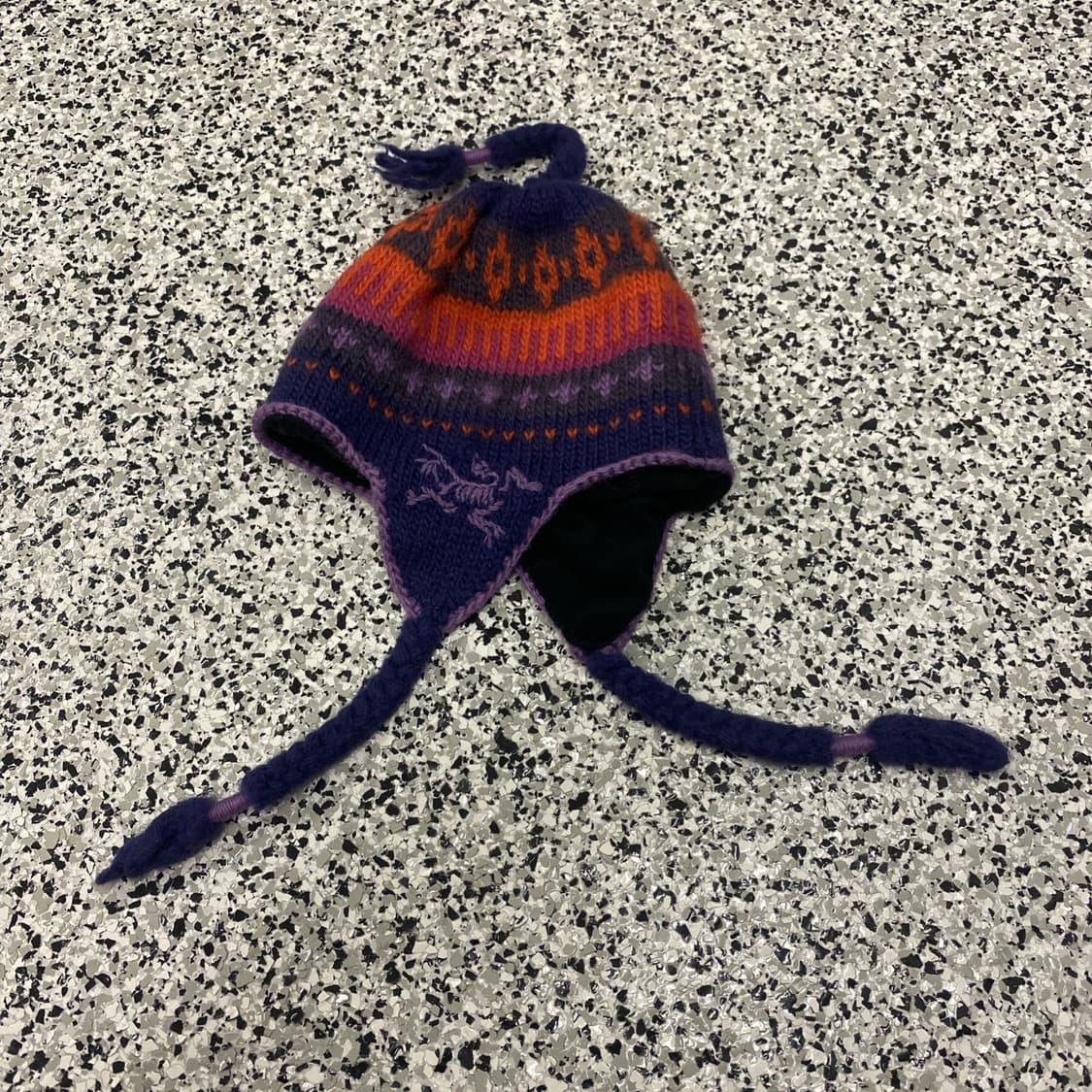 아크테릭스 울 에스키모 니트 비니 퍼플/오렌지 상품이미지1