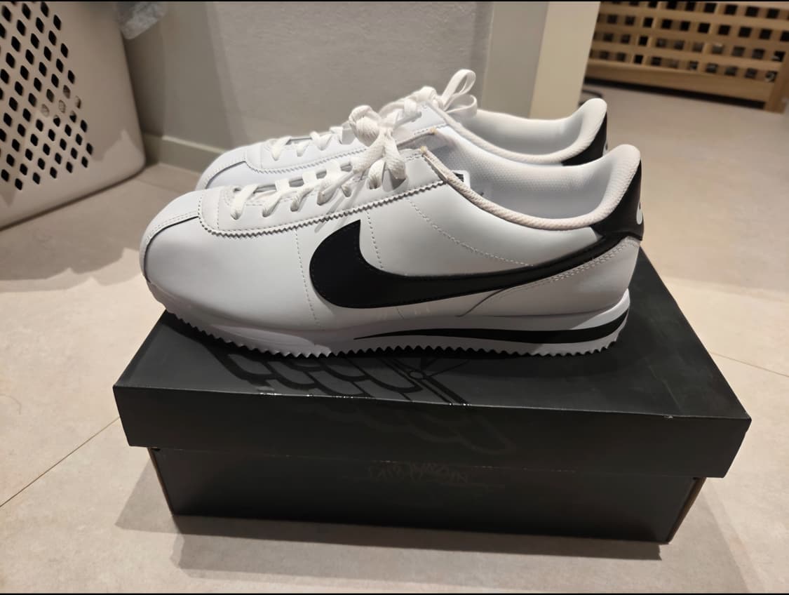 새상품_나이키 코르테즈 화이트 블랙 275mm 상품이미지3