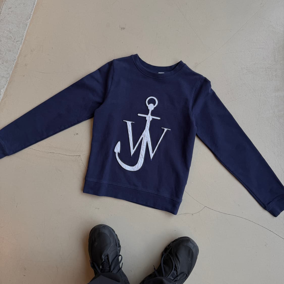 jw앤더슨 앵커 스웻셔츠 상품이미지1