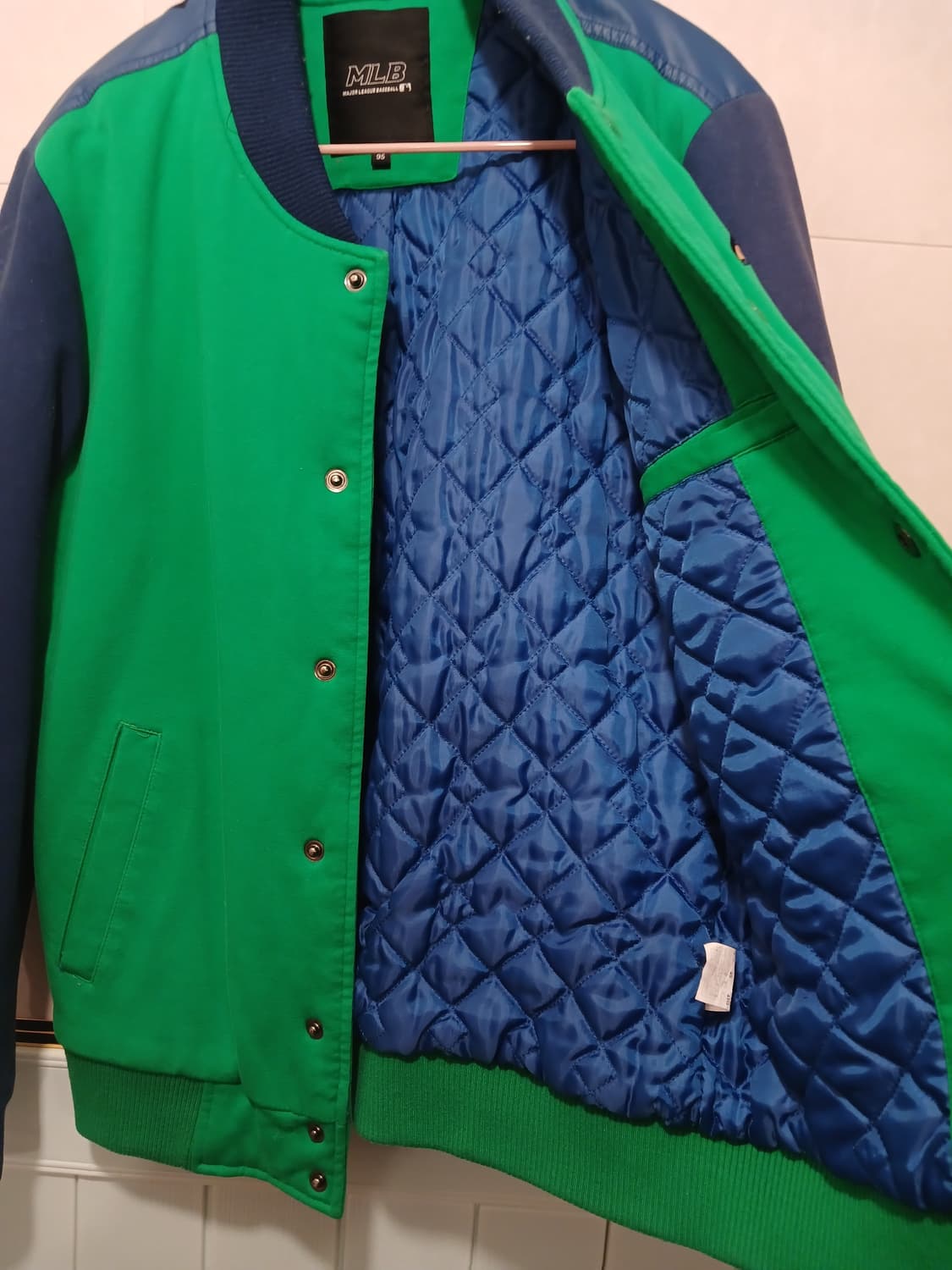 MLB 정품 여성 야구 점퍼 95 사이즈 상품이미지4