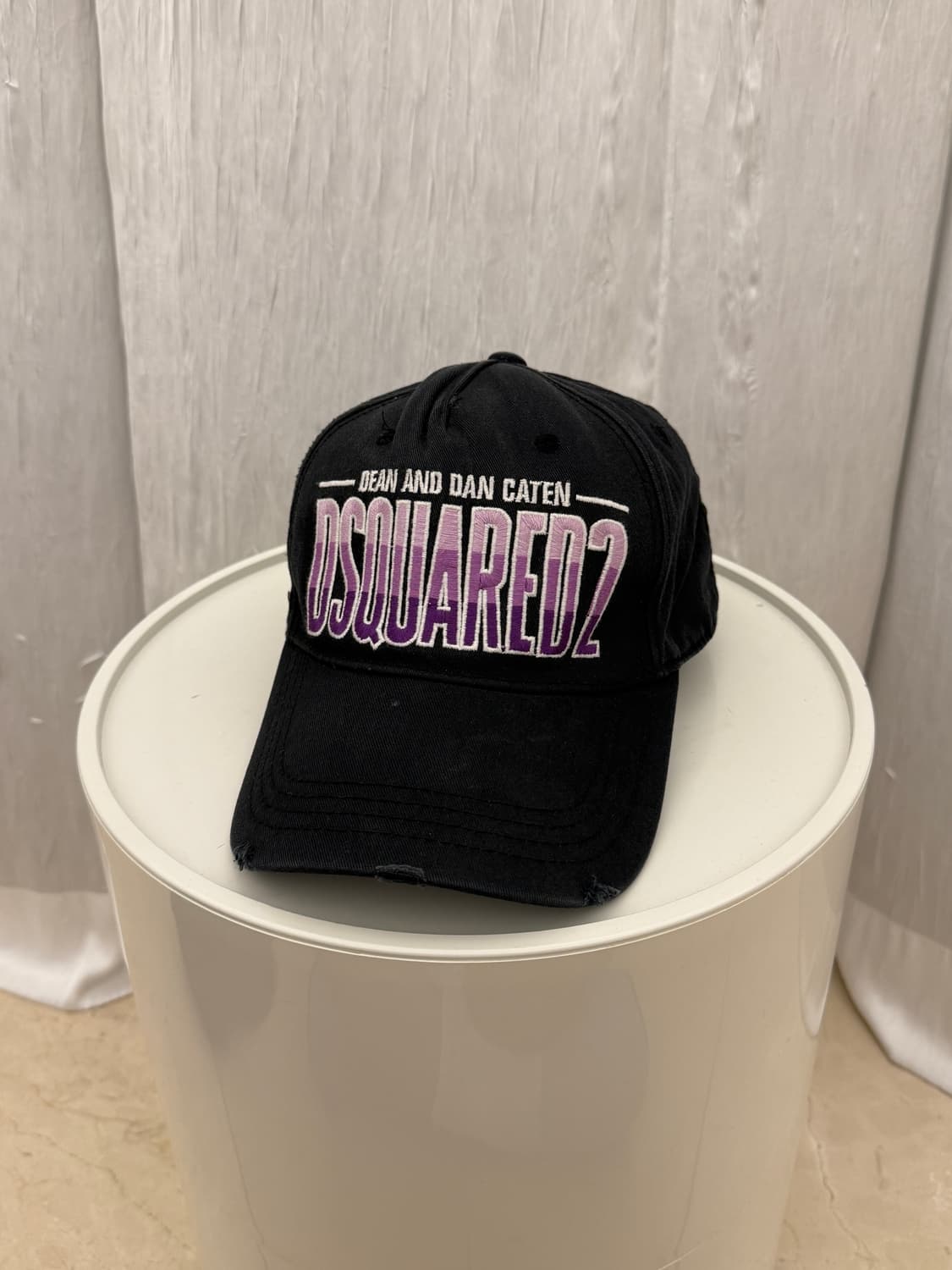 디스퀘어드2볼캡팝니다 상품이미지1