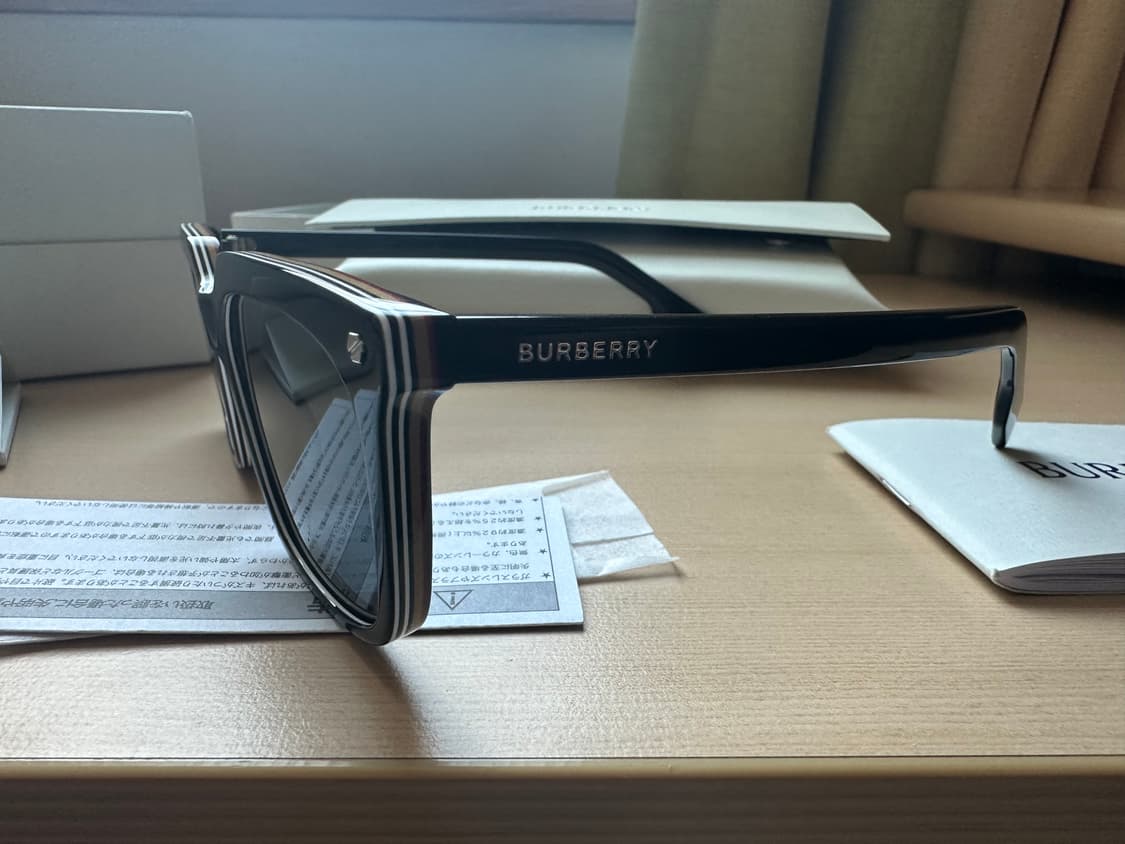 버버리 아이콘 스트라이프 선글라스 상품이미지2