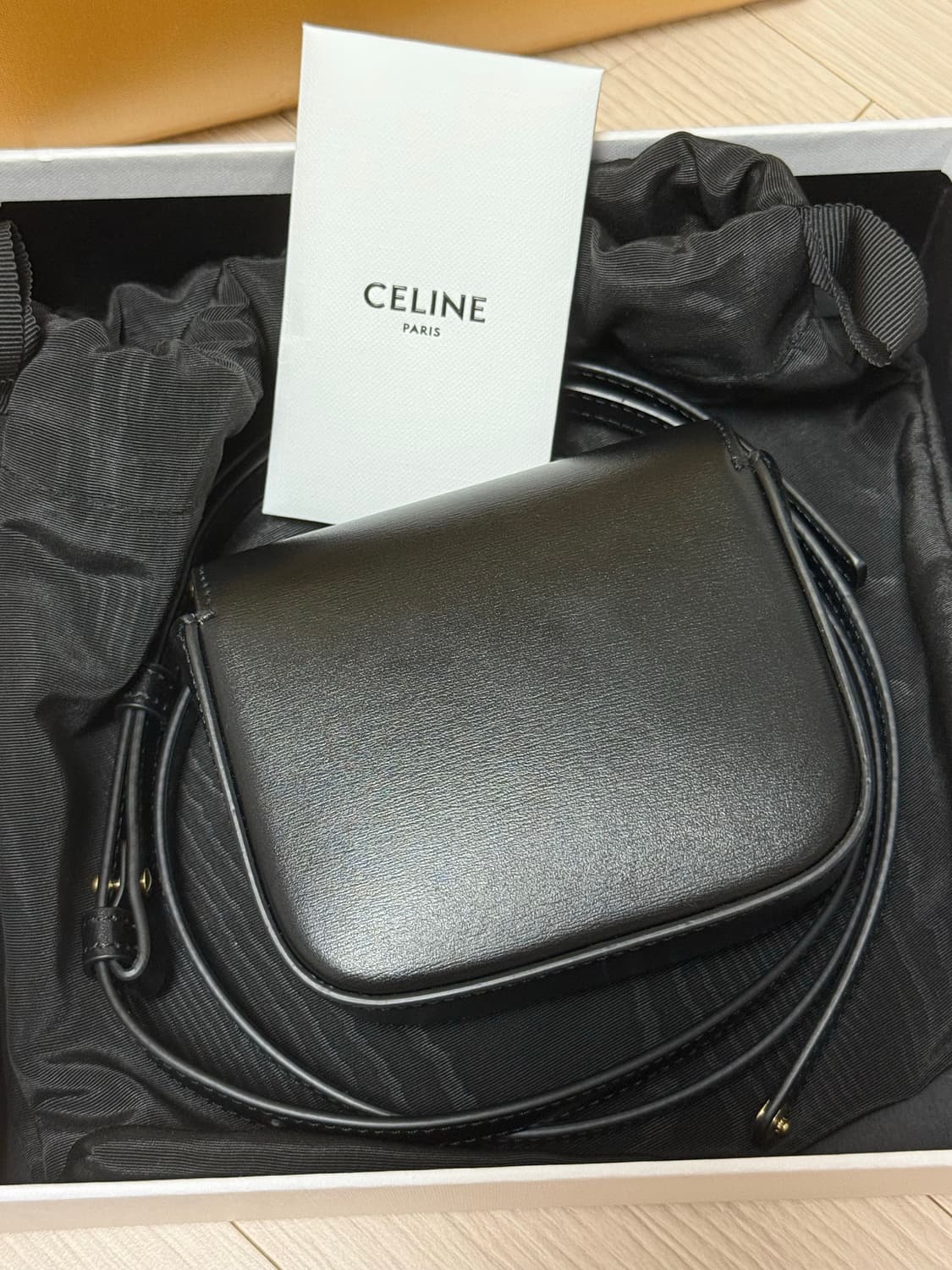 셀린느 트리옹프 미니백 상품이미지2