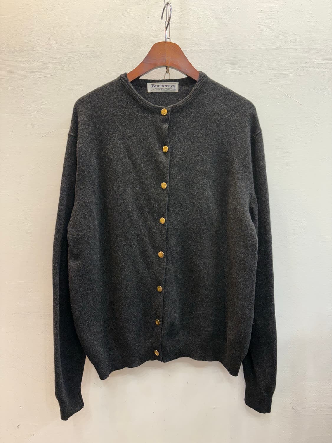 버버리 금장 가디건 상품이미지1