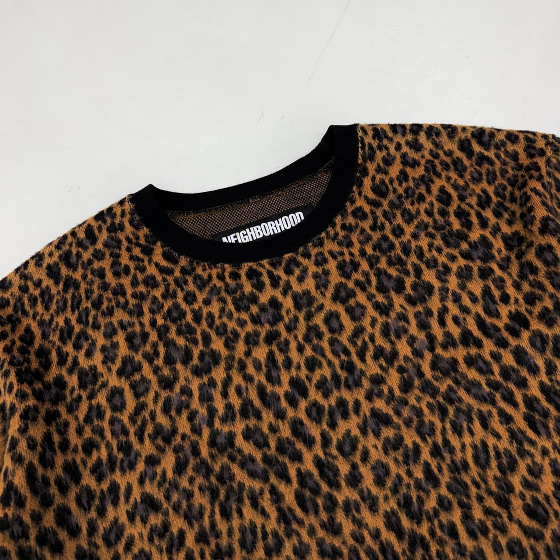 네이버후드 레오파드 크루넥 니트  상품이미지3