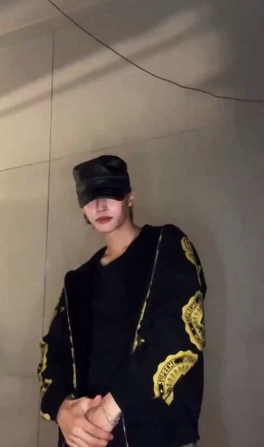 슈프림 후드집업 사이즈M (원빈 착용) 상품이미지7