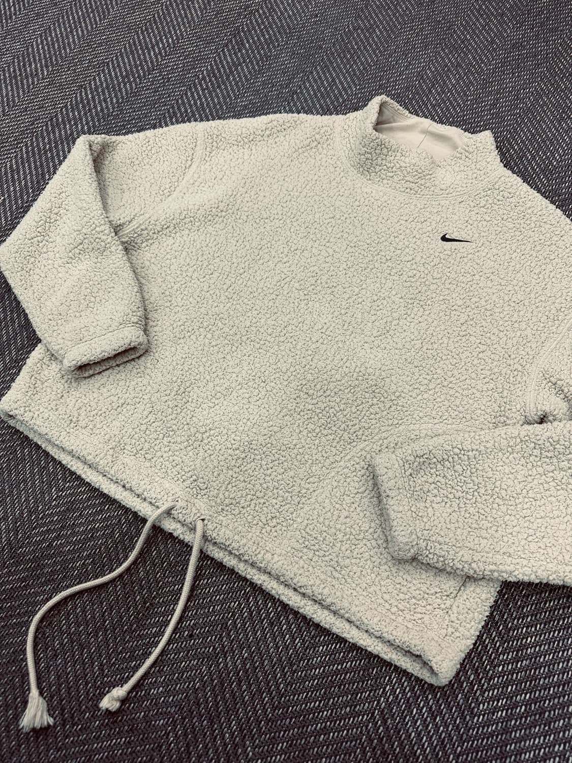 나이키 뽀글이 풀오버 베이지 상품이미지4