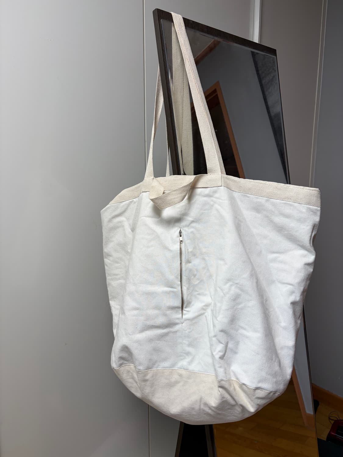 투빌더스하우스 플라워 토트백 상품이미지1