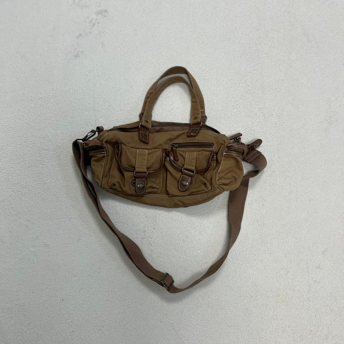 Who.A.U brown cross bag 상품이미지4