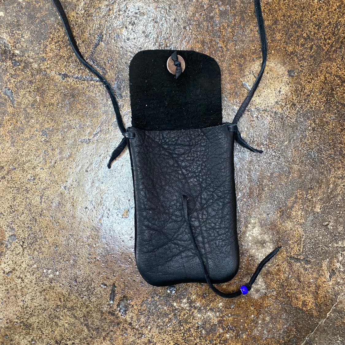 사슴 가죽 미니 크로스백  상품이미지4