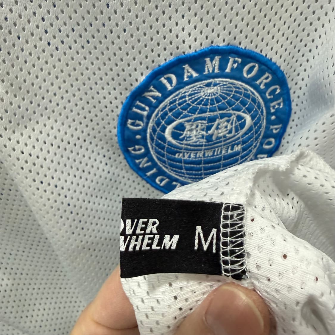 M 압도 오버헬름 건담포스 브이넥 반팔 티셔츠 화이트 블루 상품이미지5