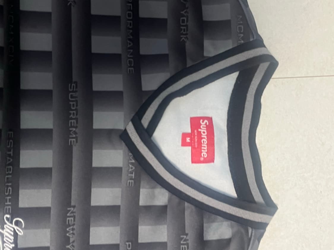 슈프림 반팔 상품이미지3