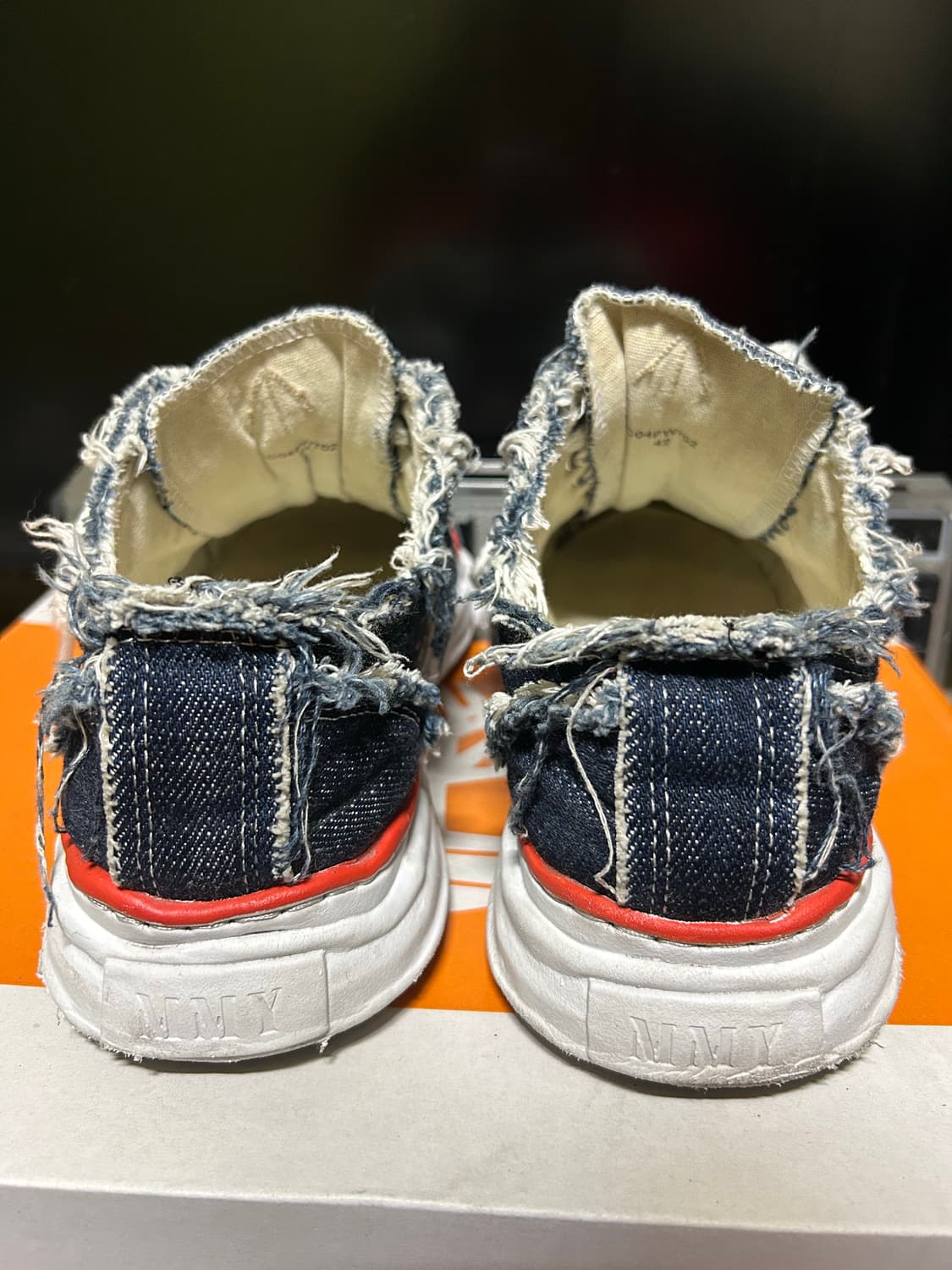 42 미하라 야스히로 X 나이젤 카본 데님 로우  상품이미지3