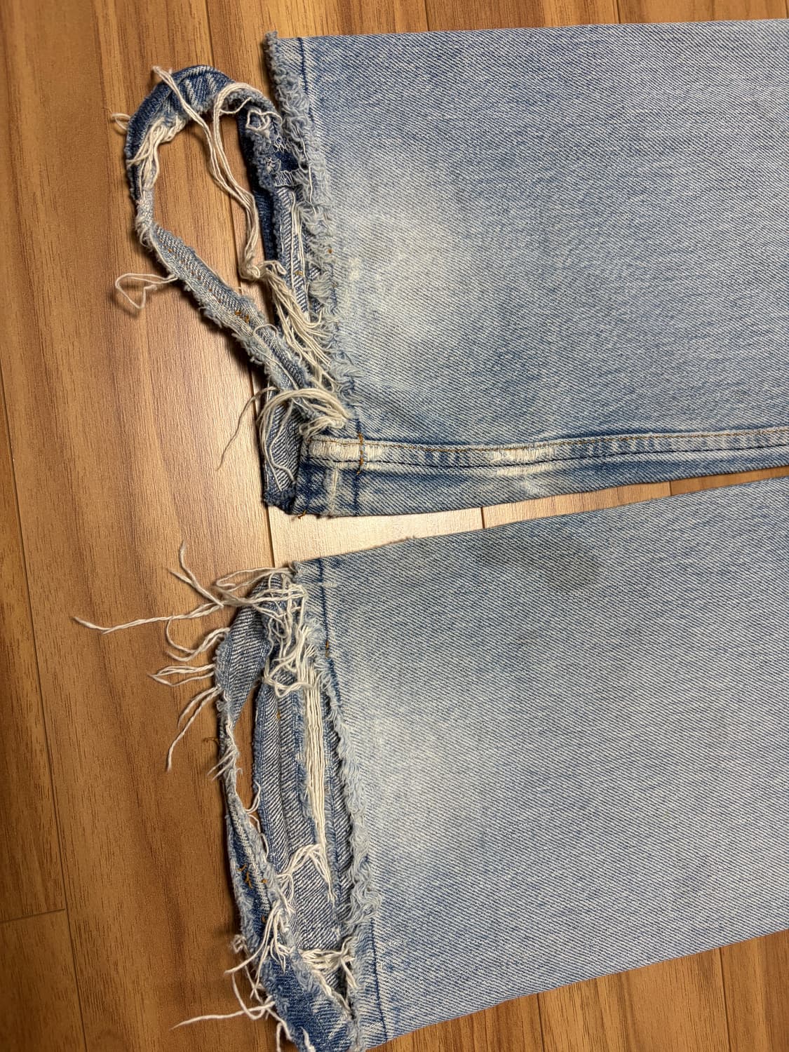 리바이스 501 디스트로이드 연청 상품이미지4