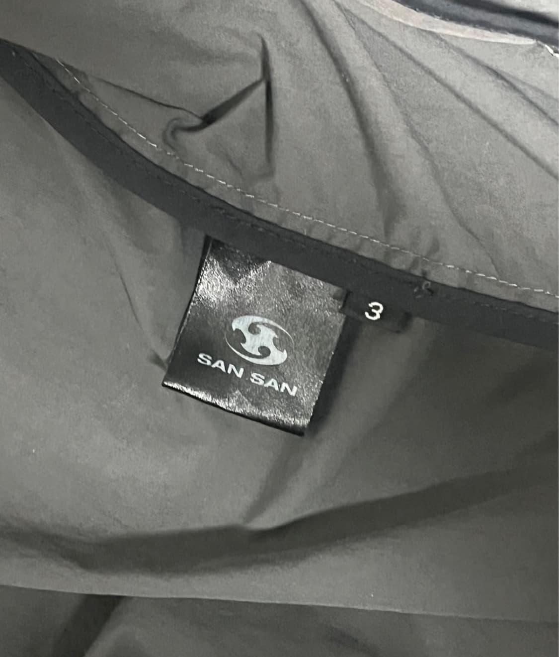 산산기어 22ss바람막이 패럴드 상품이미지5