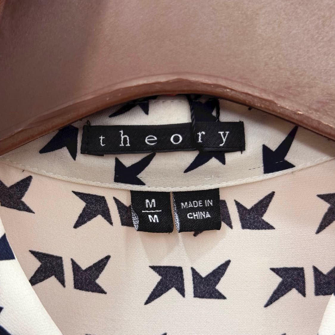 띠어리 실크 셔츠 블랙 패턴 프린트 버튼업 미니멀 아이보리 상품이미지7