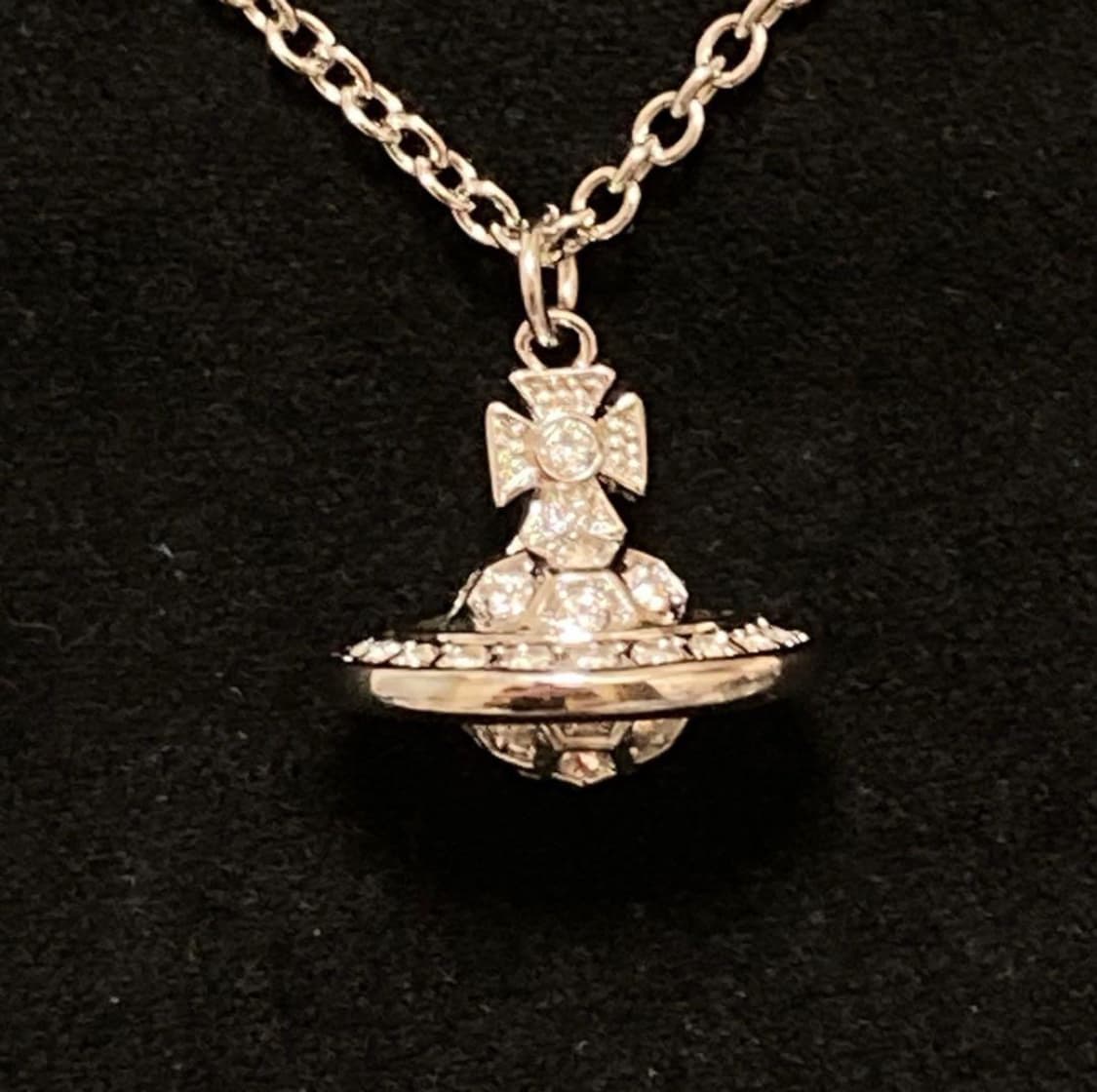 비비안웨스트우드 아카이브 화이트크리스탈 실버 orb 팬던트 목걸이 상품이미지6