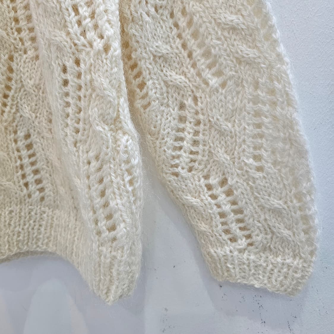 아이보리 아란니트 루즈핏 겨울 스웨터

 상품이미지4