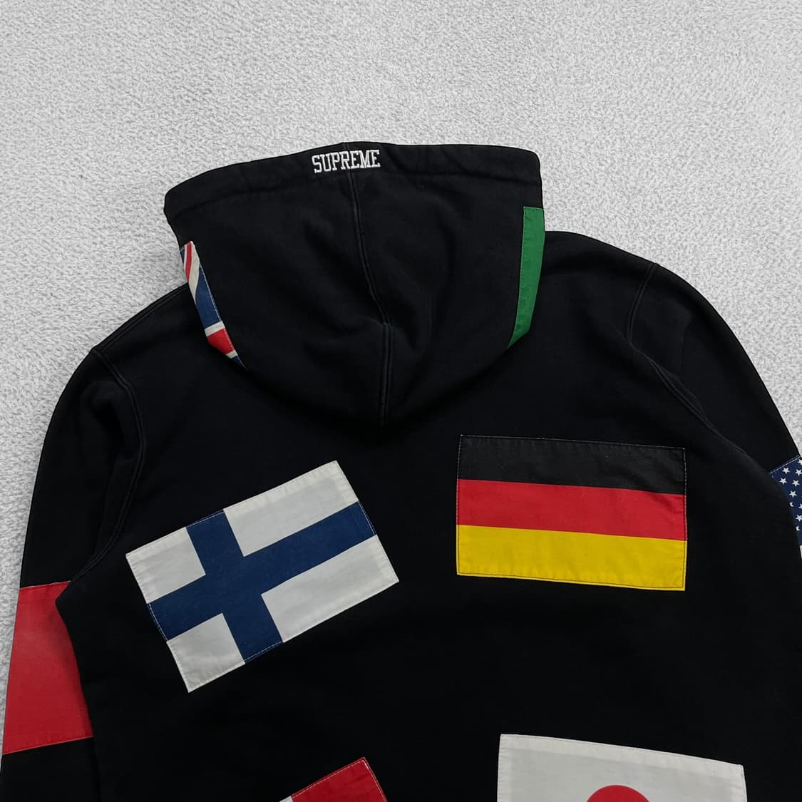 슈프림 Supreme 13fw 만국기 패치 후드티 블랙 상품이미지4