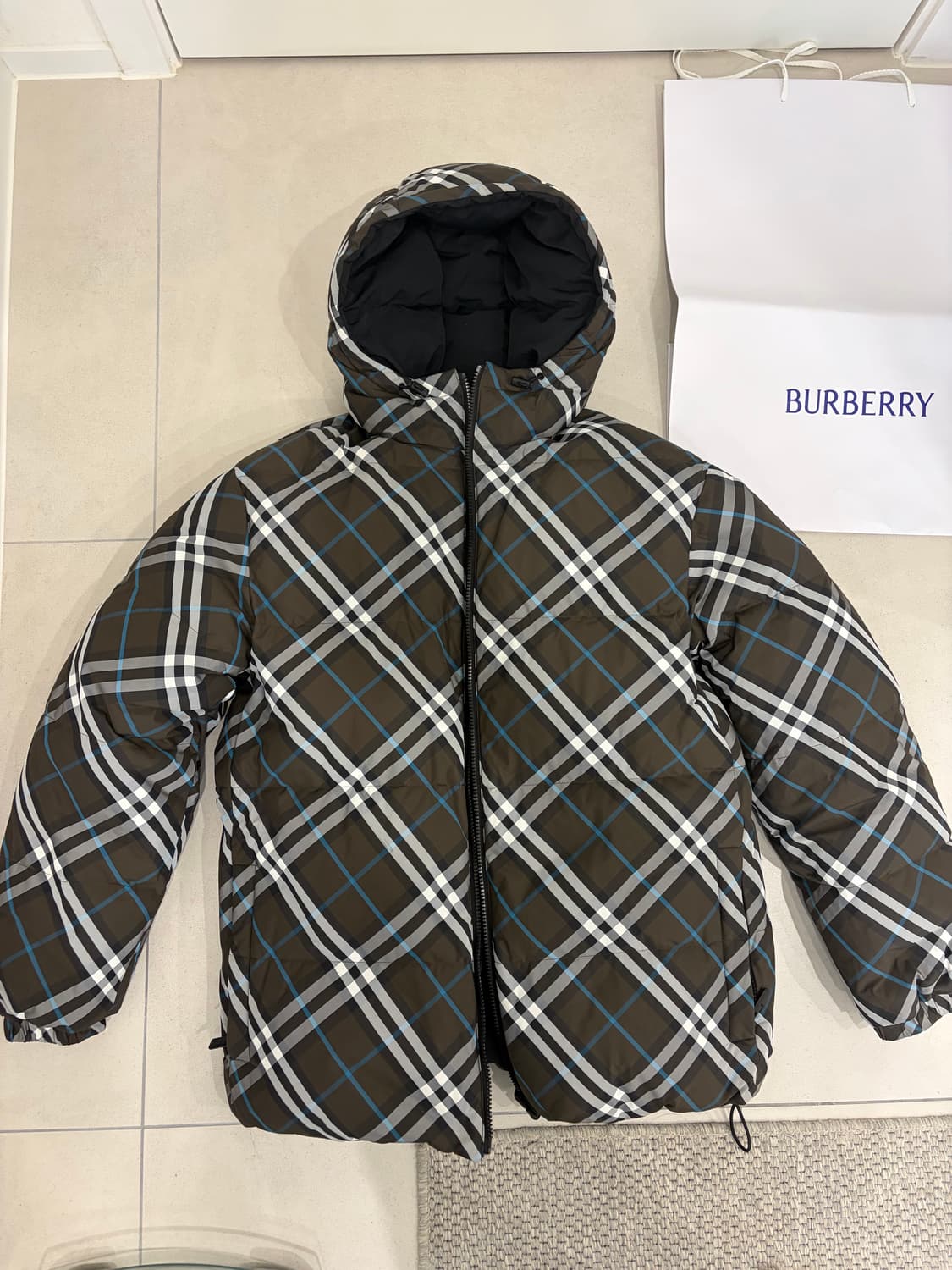 버버리 리버시블 패딩 상품이미지2