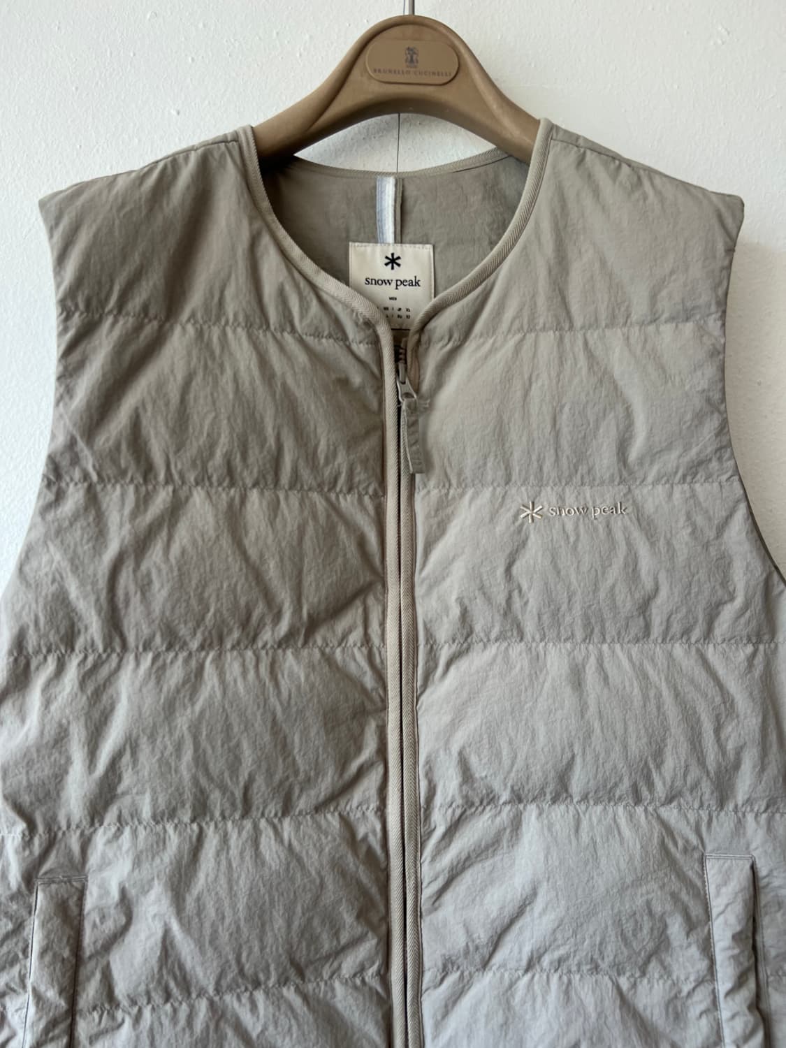 스노우피크 남성 카키베이지 캠핑룩다운조끼  상품이미지2