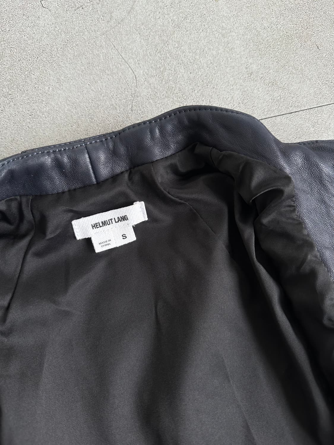 헬무트랭 램스킨 레더 사선지퍼 크롭 자켓 상품이미지4