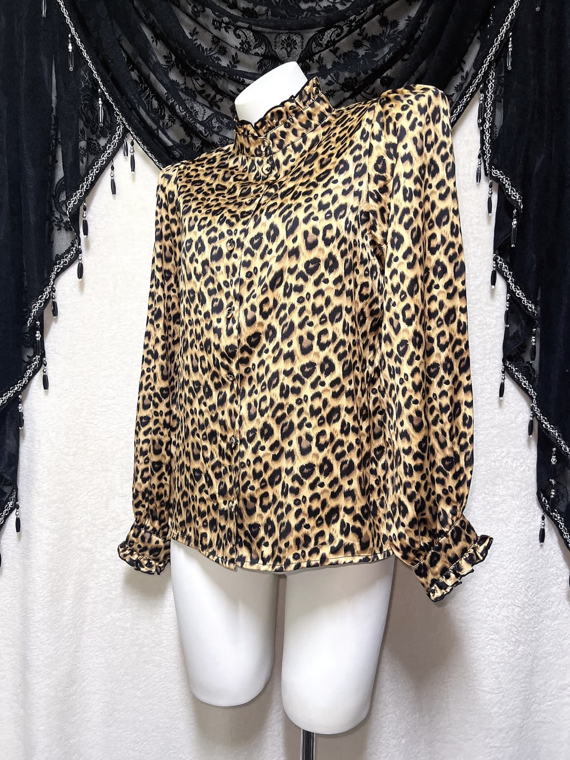 오네갸루 레오파드 호피 애니멀패턴 프릴블라우스 히메 핀터 시부야 헤이세이 상품이미지1