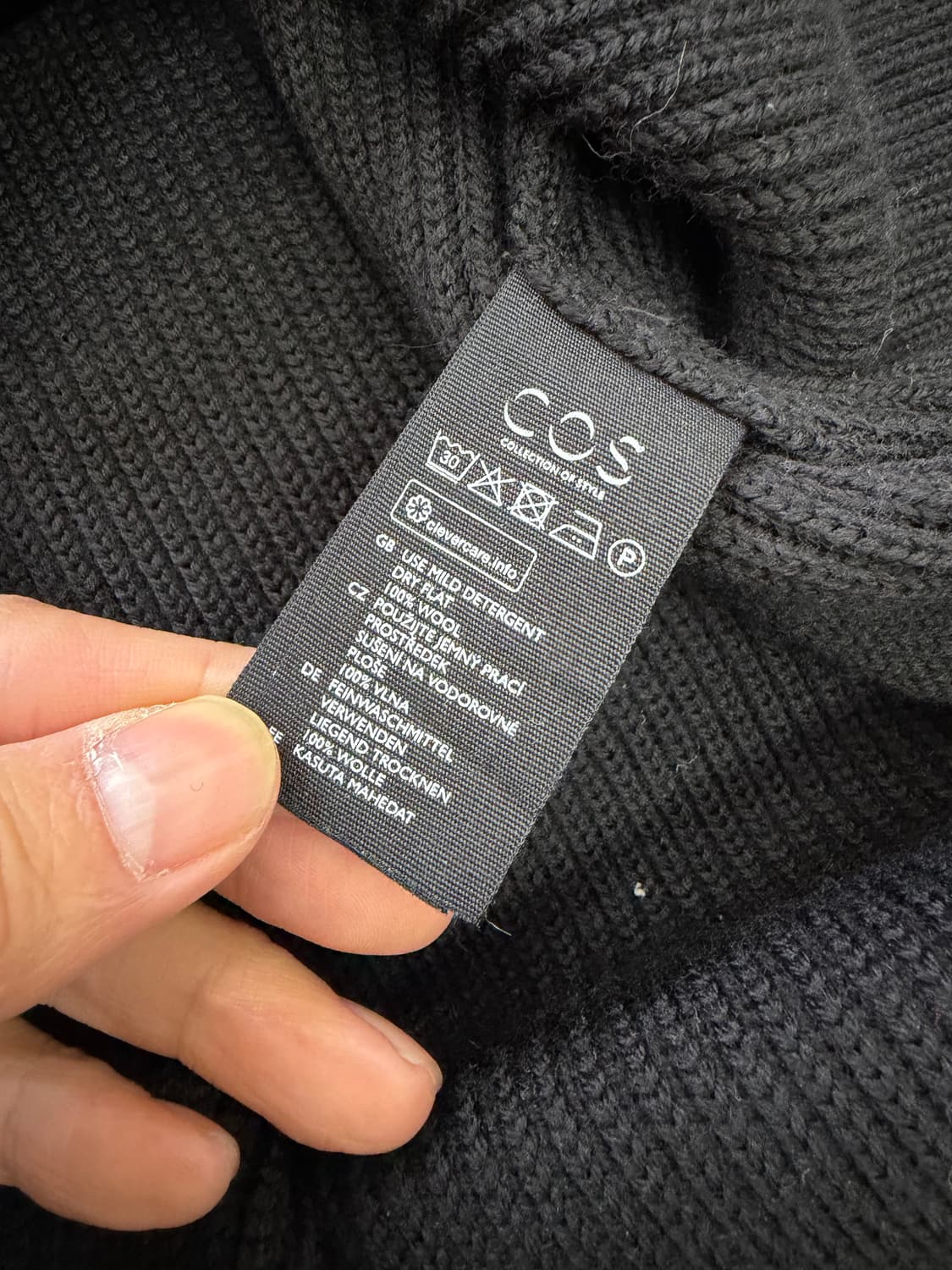 정품) COS 코스 블랙 언발 니트 원피스 L  상품이미지7