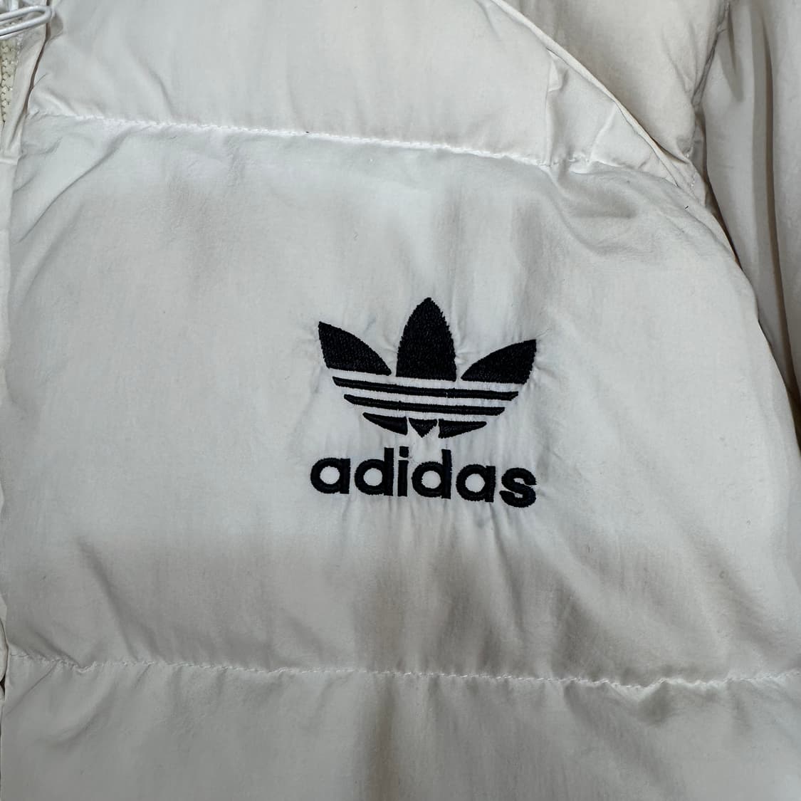 아디다스 슈퍼스타 화이트 다운 패딩 95 상품이미지3