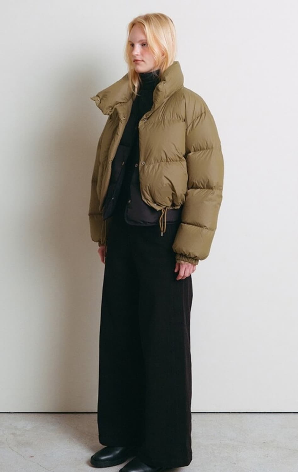 라우스트 크롭덕다운패딩  상품이미지3