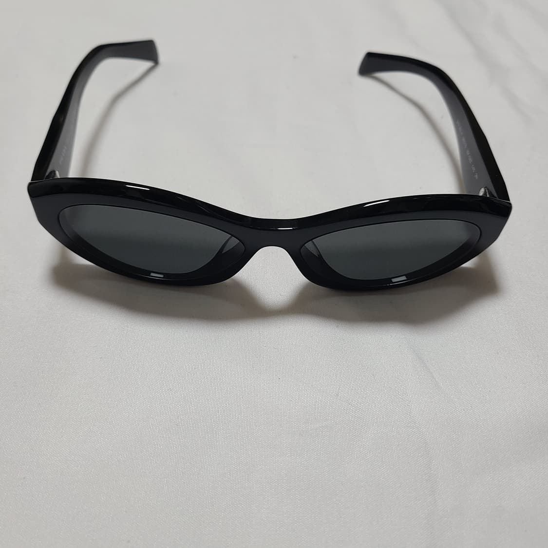 프라다 심볼 선글라스 슬레이트 그레이 렌즈 얼터너티브 핏 상품이미지10