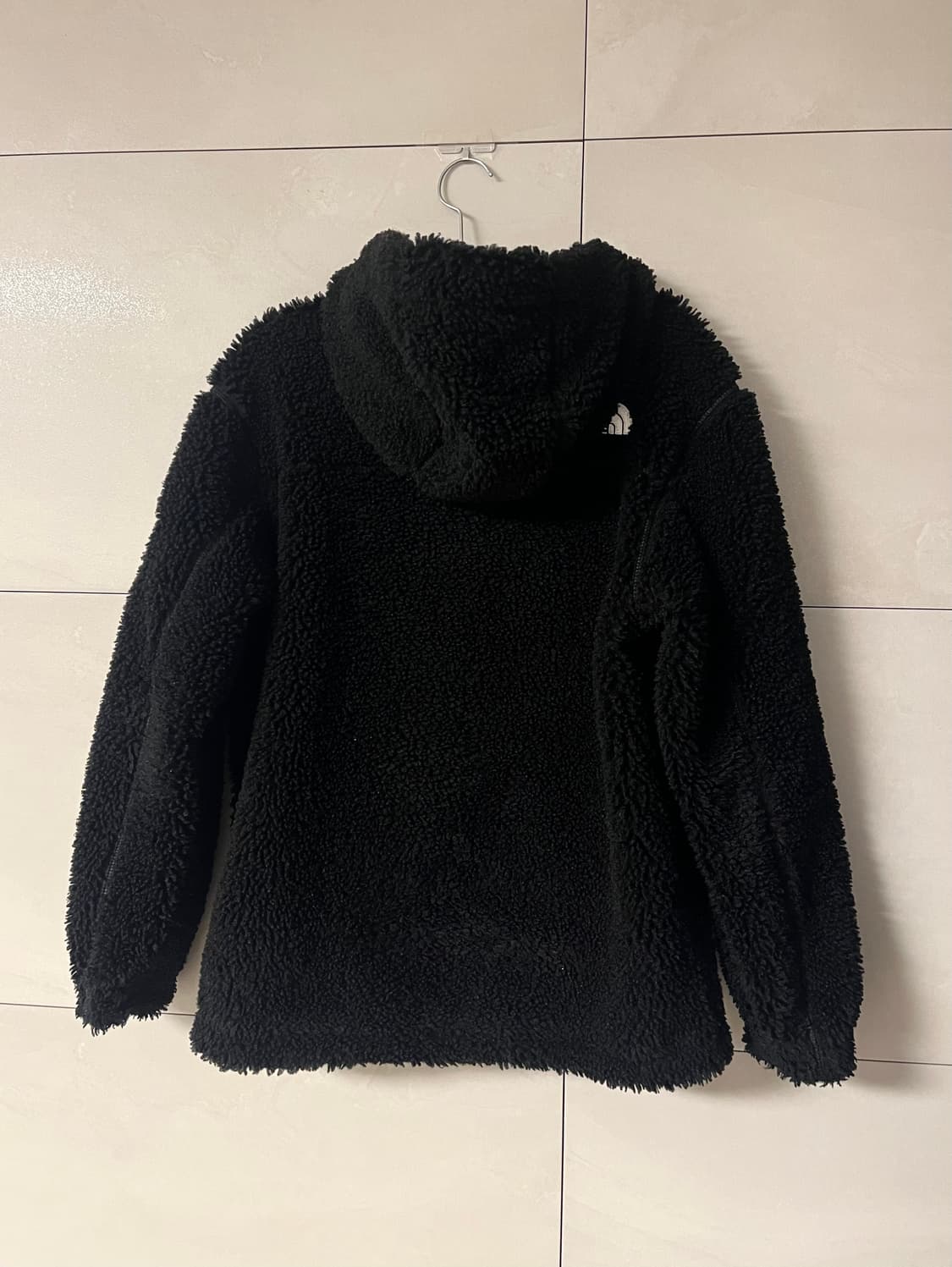 [시착 5회 미만] 노스페이스 뽀글이 후리스 후드 블랙 [XS] 상품이미지4