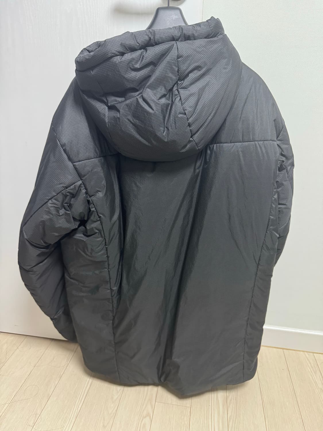아크테릭스 누클리아이sv 패딩 블랙 l 상품이미지2