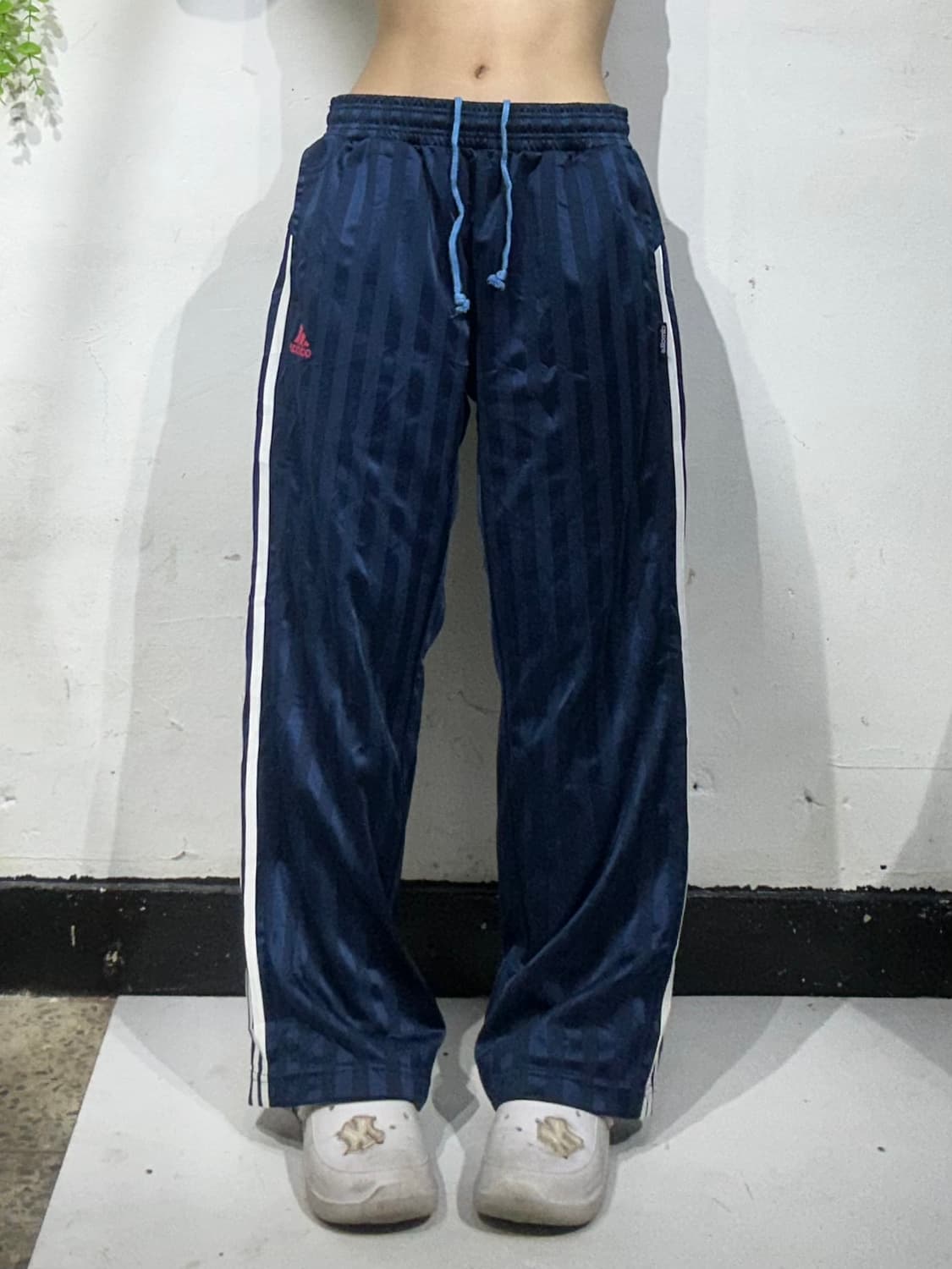 아디다스 네이비 핑크 스몰 로고 화이트 삼선 와이드 트랙 팬츠 L 상품이미지2