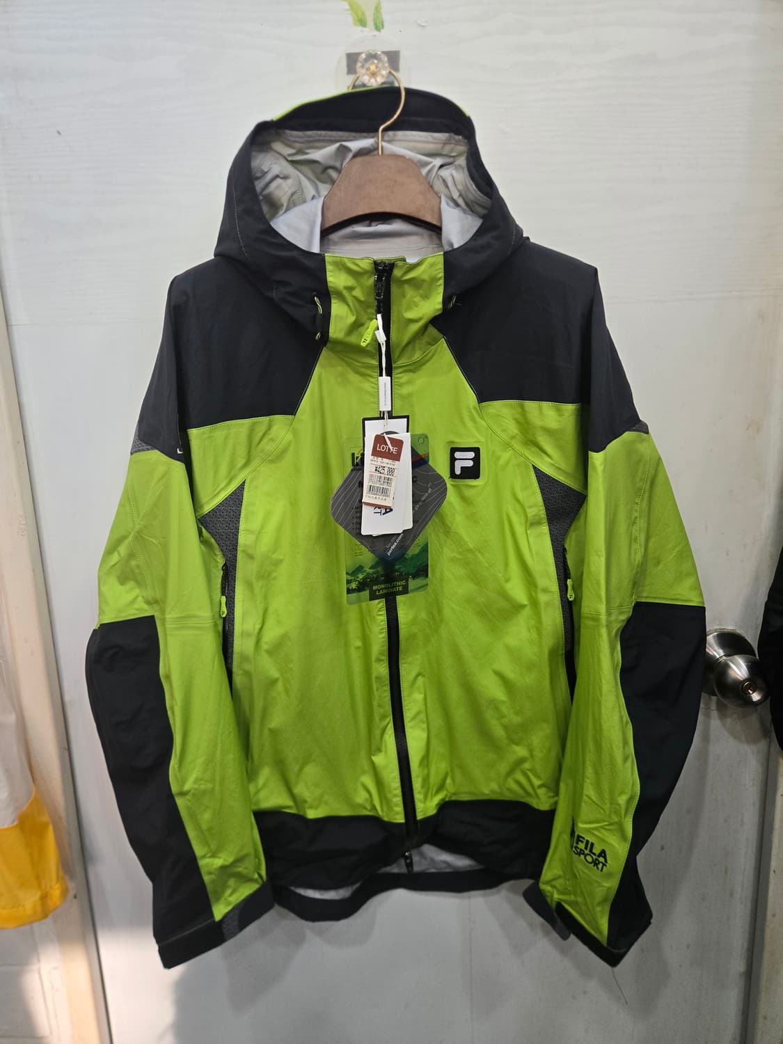 100,L,택있는 새상품)) FILA 휠라 점퍼! 정가 40만원대~ 상품이미지1