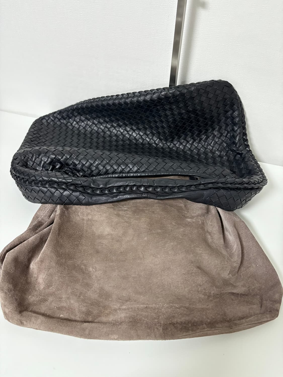 보테가베네타 호보백 라지 블랙 상품이미지8