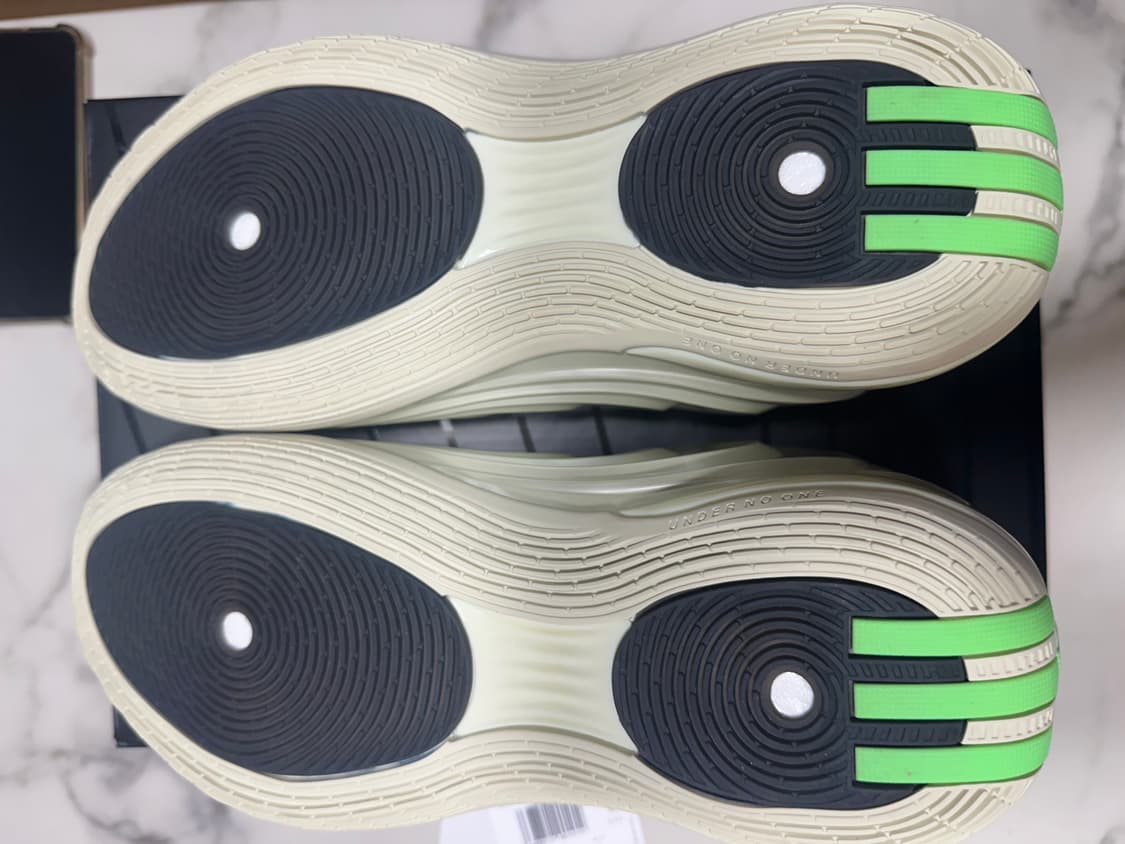 아디다스 하든 볼륨 7 농구화 베이지 260mm 상품이미지5