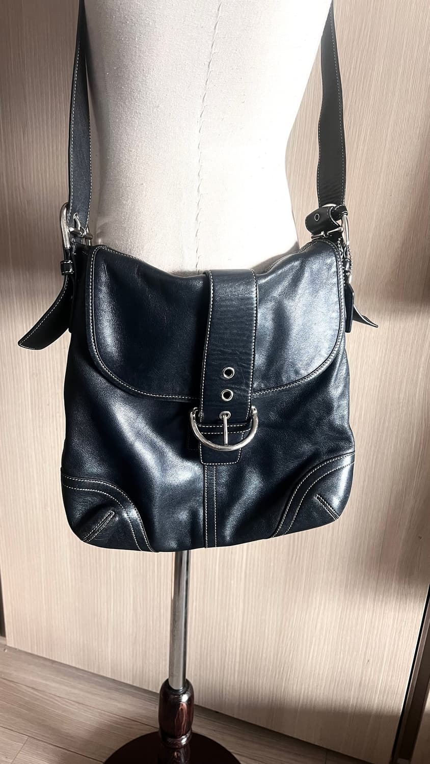 90s coach 코치 클래식 블랙 레더 소호백 숄더백 크로스백 상품이미지6